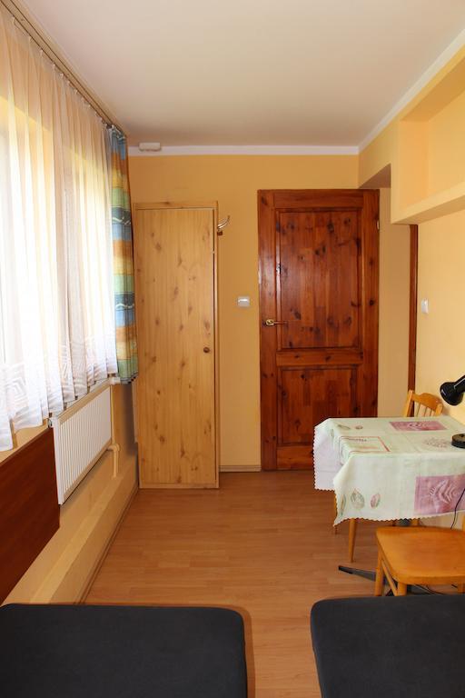 Dom Narciarza Apartman Szczyrk Szoba fotó